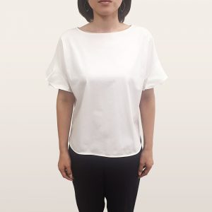 シンプルなモノトーンコーデ